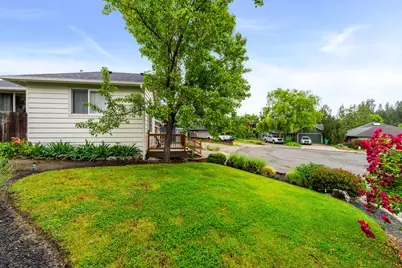 1350 Forestview Drive, Grants Pass, OR 97527 - Photo 39