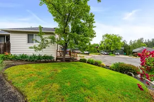 1350 Forestview Dr, Grants Pass, OR 97527 - Photo 39