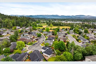 1350 Forestview Drive, Grants Pass, OR 97527 - Photo 43