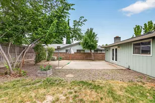 415 Sutter Ave, Medford, OR 97504 - Photo 25