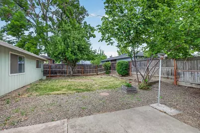 415 Sutter Avenue, Medford, OR 97504 - Photo 27