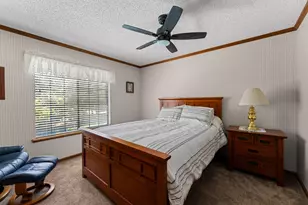 180 Horseshoe Dr, Grants Pass, OR 97526 - Photo 25