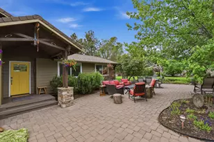 21721 Filly Ct, Bend, OR 97702 - Photo 7
