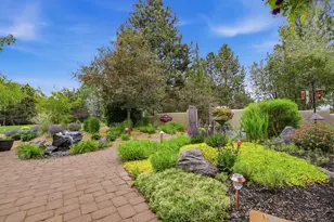 21721 Filly Ct, Bend, OR 97702 - Photo 11
