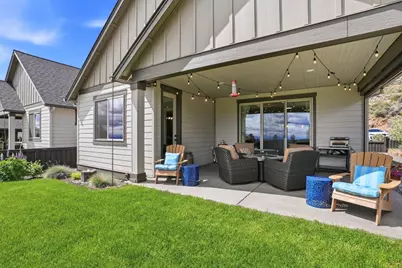 2736 NW Fairway Heights Drive, Bend, OR 97703 - Photo 21