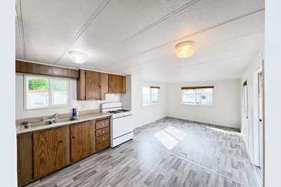2055 Greensprings Drive #UNIT 19A, Klamath Falls, OR 97601 - Photo 5