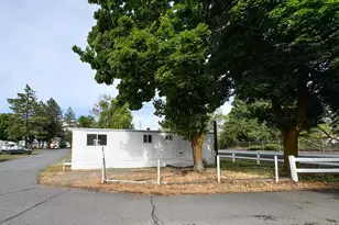 2055 Greensprings Dr, Klamath Falls, OR 97601 - Photo 15