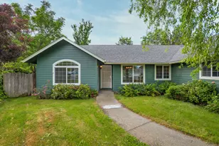 1375 Forestview Dr, Grants Pass, OR 97527 - Photo 3