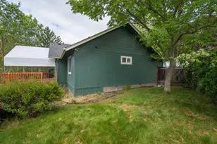 1375 Forestview Dr, Grants Pass, OR 97527 - Photo 33
