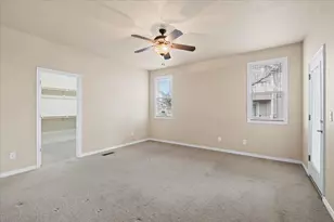 626 Griffin Oaks Dr, Central Point, OR 97502 - Photo 13