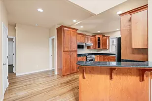 626 Griffin Oaks Dr, Central Point, OR 97502 - Photo 7