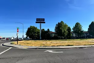 2300 Biddle Rd, Medford, OR 97504 - Photo 1