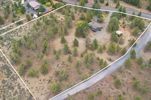 67325 Fryrear Rd, Bend, OR 97703 - Photo 3