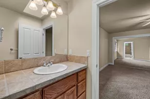 19598 Green Lakes Loop, Bend, OR 97702 - Photo 41