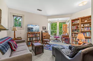 545 A St, Ashland, OR 97520 - Photo 33
