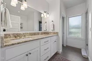 19017 Mt Shasta Dr, Bend, OR 97703 - Photo 33
