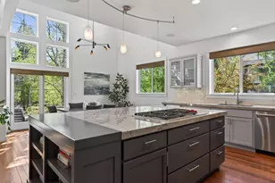 19017 NW Mount Shasta Dr, Bend, OR 97703 - Photo 15