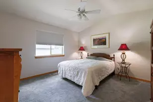 2533 NW Monterey Pines Dr, Bend, OR 97703 - Photo 9