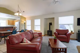 2533 NW Monterey Pines Dr, Bend, OR 97703 - Photo 5
