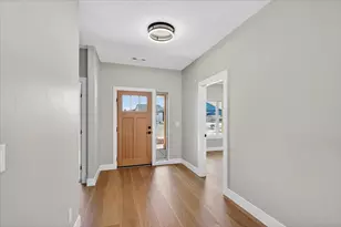 3304 Tree Top Dr, Medford, OR 97504 - Photo 5