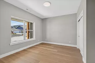 3304 Tree Top Dr, Medford, OR 97504 - Photo 27