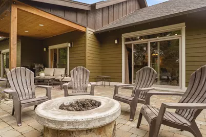 21125 Bear Creek Road, Bend, OR 97701 - Photo 25