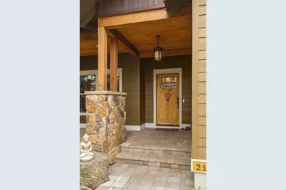 21125 Bear Creek Road, Bend, OR 97701 - Photo 29