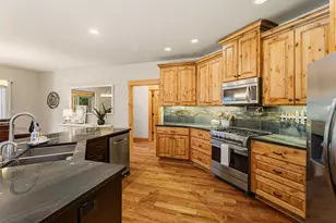 21125 Bear Creek Rd, Bend, OR 97701 - Photo 31