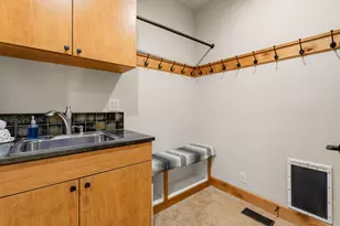 21125 Bear Creek Rd, Bend, OR 97701 - Photo 49