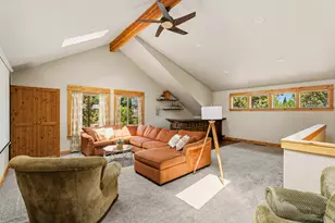 21125 Bear Creek Rd, Bend, OR 97701 - Photo 19