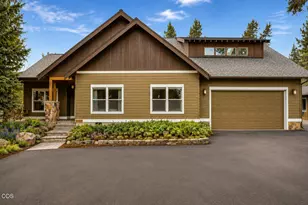 21125 Bear Creek Rd, Bend, OR 97701 - Photo 3