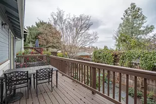472 Scenic Dr, Ashland, OR 97520 - Photo 17