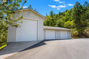 182 Eagles View Dr, Grants Pass, OR 97527 - Photo 33