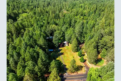 350 Bonnie Lane, Grants Pass, OR 97527 - Photo 3