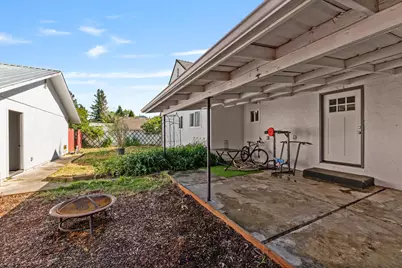 1564 Carnahan Drive, Grants Pass, OR 97527 - Photo 25
