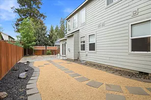 623 N Freemont St, Sisters, OR 97759 - Photo 37