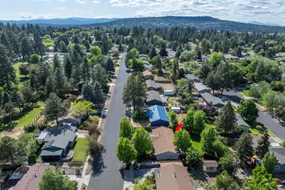 1320 NE Viking Avenue, Bend, OR 97701 - Photo 25