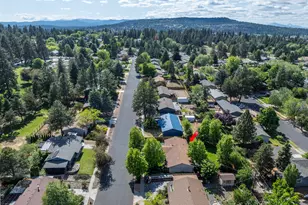 1320 NE Viking Ave, Bend, OR 97701 - Photo 25