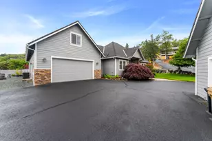 212 NW Canyon View Dr, Grants Pass, OR 97526 - Photo 41