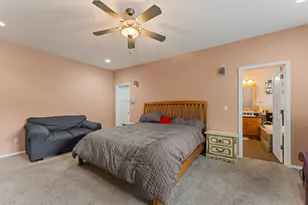 212 NW Canyon View Dr, Grants Pass, OR 97526 - Photo 23