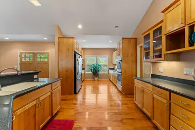 212 NW Canyon View Drive, Grants Pass, OR 97526 - Photo 9
