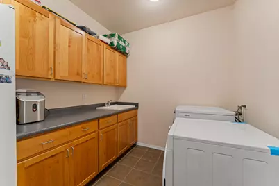 212 NW Canyon View Drive, Grants Pass, OR 97526 - Photo 21