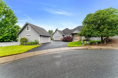 212 NW Canyon View Drive, Grants Pass, OR 97526 - Photo 1