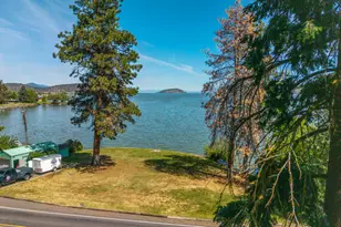 1885 Lakeshore Dr, Klamath Falls, OR 97601 - Photo 13