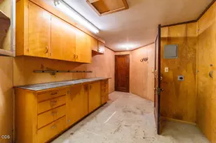 1885 Lakeshore Dr, Klamath Falls, OR 97601 - Photo 39