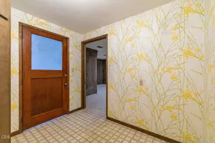 1885 Lakeshore Dr, Klamath Falls, OR 97601 - Photo 35