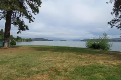 1885 Lakeshore Drive, Klamath Falls, OR 97601 - Photo 3