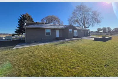6631 NW Puckett Road, Prineville, OR 97754 - Photo 3