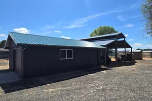 6631 NW Puckett Rd, Prineville, OR 97754 - Photo 9
