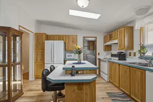 3653 S Pacific Hwy, Medford, OR 97501 - Photo 7